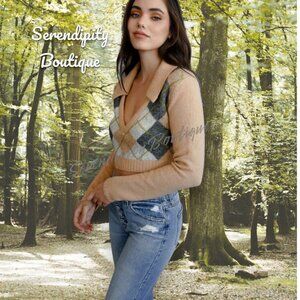 Super Soft Preppy Argyle Long Sleeve Collared V-Neck Crop Sweater Neutral Grey